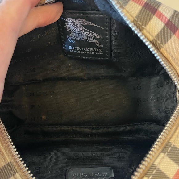 Burberry Nova Check cosmetic bag and/or vanity case. - Picture 10 of 16